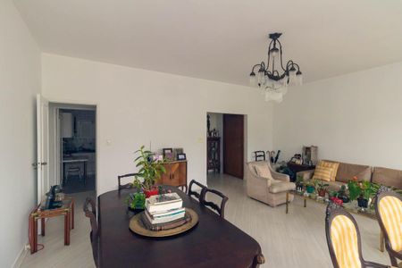 Apartamento à venda com 140m², 2 quartos e 1 vagaSala