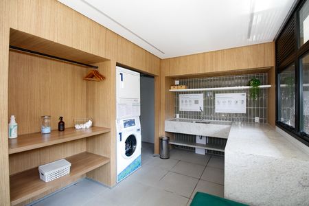 Studio para alugar com 32m², 1 quarto e 1 vaga Studio para alugar com 32m², 1 quarto e 1 vagaÁrea Comum - Lavanderia
