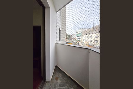 Apartamento à venda com 70m², 2 quartos e 1 vagaSacada