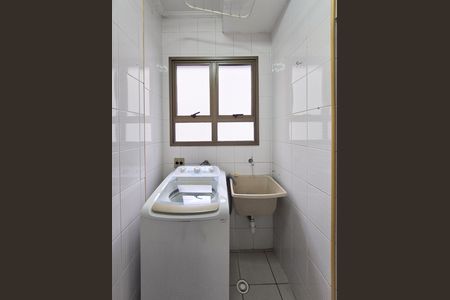 Apartamento à venda com 70m², 2 quartos e 1 vagaÁrea de Serviço