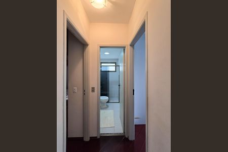 Apartamento à venda com 70m², 2 quartos e 1 vagaCorredor