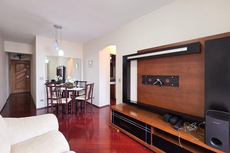 Apartamento à venda com 70m², 2 quartos e 1 vagaSala