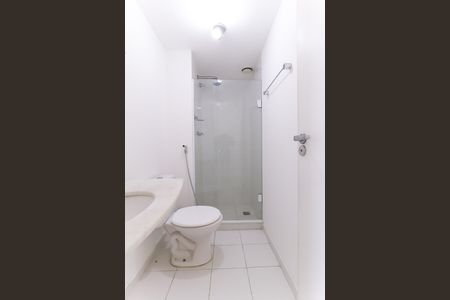 Apartamento à venda com 68m², 3 quartos e 1 vaga Apartamento à venda com 68m², 3 quartos e 1 vagaBanheiro Social