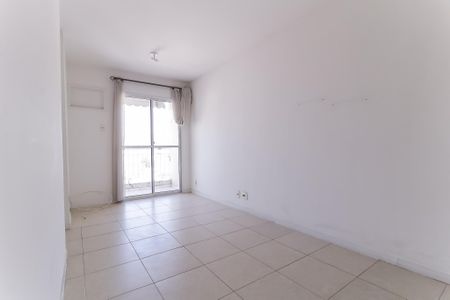 Apartamento à venda com 68m², 3 quartos e 1 vaga Apartamento à venda com 68m², 3 quartos e 1 vagaSala