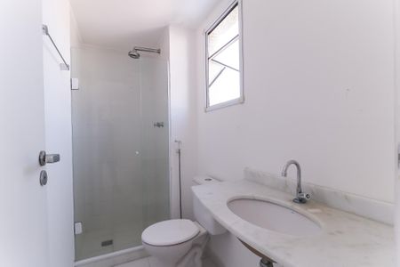 Apartamento à venda com 68m², 3 quartos e 1 vaga Apartamento à venda com 68m², 3 quartos e 1 vagaBanheiro da Suíte