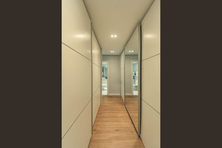 Apartamento à venda com 251m², 3 quartos e 4 vagas Apartamento à venda com 251m², 3 quartos e 4 vagasSuíte 3