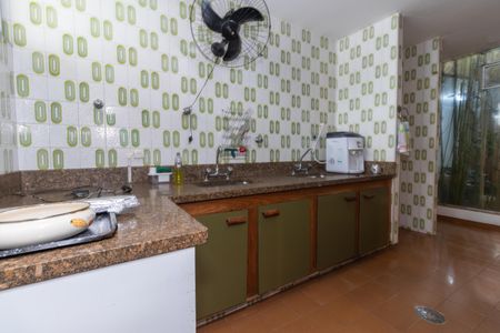 Casa para alugar com 436m², 4 quartos e 4 vagasCozinha