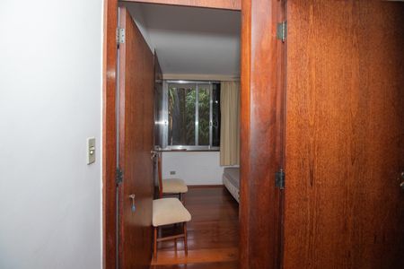 Casa para alugar com 436m², 4 quartos e 4 vagasQuarto