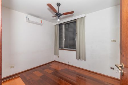 Casa para alugar com 436m², 4 quartos e 4 vagasSuíte 2