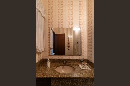 Casa à venda com 436m², 4 quartos e 4 vagasLavabo