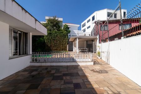 Casa à venda com 436m², 4 quartos e 4 vagasVaranda das Suítes