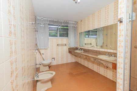 Casa para alugar com 436m², 4 quartos e 4 vagasBanheiro da Suíte 3