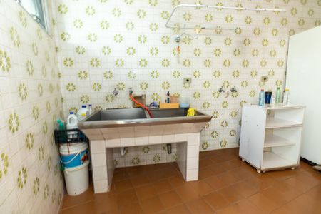 Casa para alugar com 436m², 4 quartos e 4 vagasÁrea de Serviço