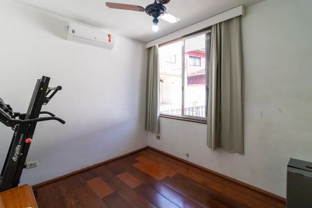 Casa à venda com 436m², 4 quartos e 4 vagasQuarto