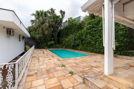 Casa para alugar com 436m², 4 quartos e 4 vagasÁrea comum