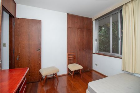 Casa para alugar com 436m², 4 quartos e 4 vagasQuarto