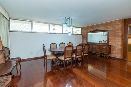 Casa para alugar com 436m², 4 quartos e 4 vagasSala de Jantar