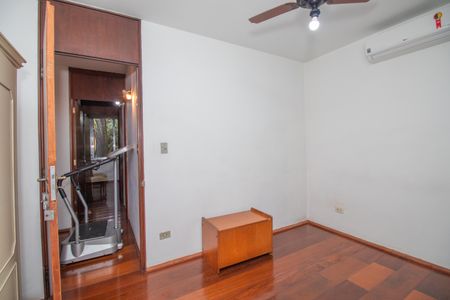 Casa para alugar com 436m², 4 quartos e 4 vagasSuíte 2