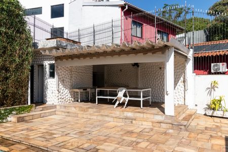 Casa à venda com 436m², 4 quartos e 4 vagasÁrea comum - Churrasqueira