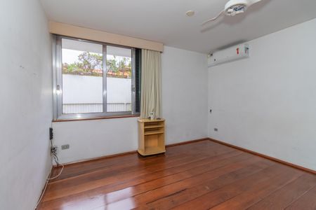 Casa para alugar com 436m², 4 quartos e 4 vagasSuíte 3