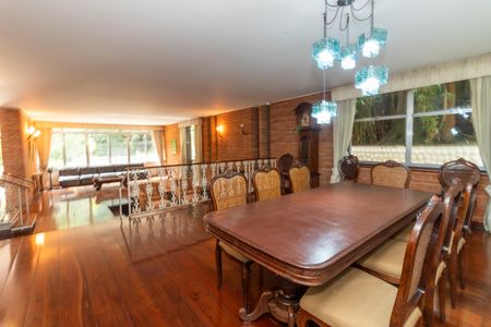 Casa para alugar com 436m², 4 quartos e 4 vagasSala de Jantar