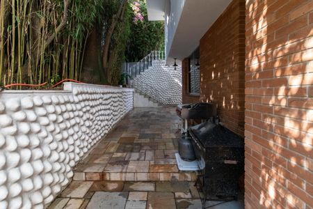 Casa à venda com 436m², 4 quartos e 4 vagasÁrea externa