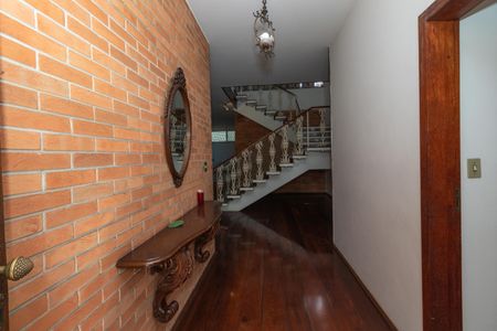 Casa para alugar com 436m², 4 quartos e 4 vagasSala