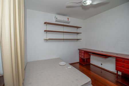 Casa para alugar com 436m², 4 quartos e 4 vagasQuarto