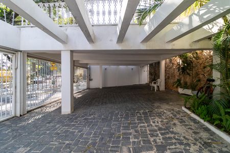 Casa à venda com 436m², 4 quartos e 4 vagasGaragem