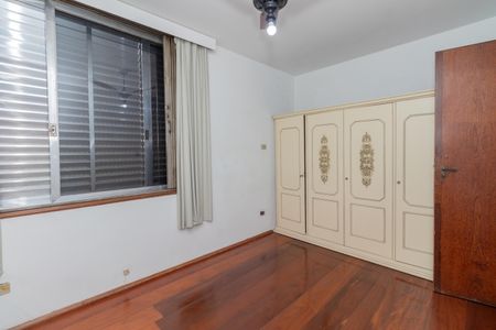 Casa para alugar com 436m², 4 quartos e 4 vagasSuíte 2