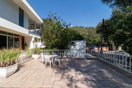 Casa à venda com 436m², 4 quartos e 4 vagasÁrea externa