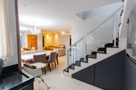 Apartamento à venda com 180m², 3 quartos e 2 vagasCozinha