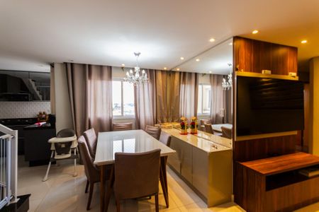 Apartamento à venda com 180m², 3 quartos e 2 vagasSala