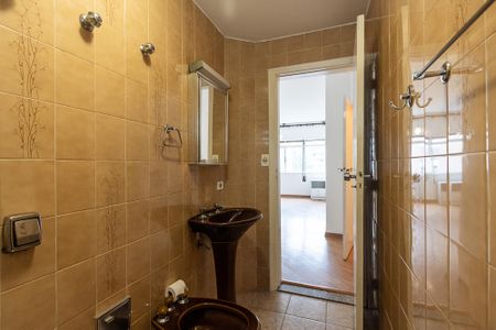 Apartamento à venda com 130m², 3 quartos e 1 vagaBanheiro da Suíte
