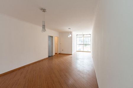 Apartamento à venda com 130m², 3 quartos e 1 vagaSala