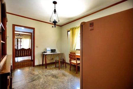 Casa à venda com 219m², 3 quartos e 2 vagas