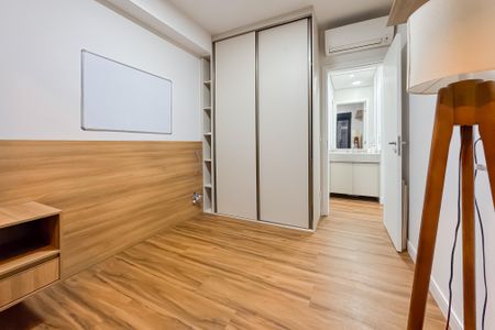 Apartamento à venda com 56m², 1 quarto e 1 vagaQuarto
