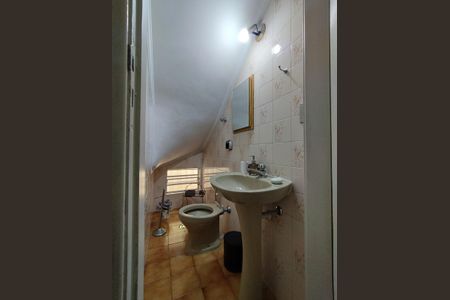 Casa à venda com 132m², 3 quartos e 2 vagas Casa à venda com 132m², 3 quartos e 2 vagasLavabo