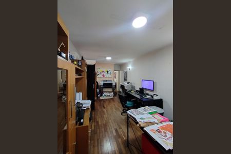 Casa à venda com 132m², 3 quartos e 2 vagas Casa à venda com 132m², 3 quartos e 2 vagasSala