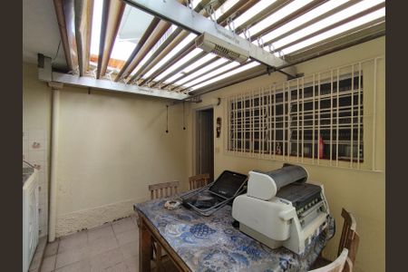 Casa à venda com 132m², 3 quartos e 2 vagas Casa à venda com 132m², 3 quartos e 2 vagasÁrea de Serviço