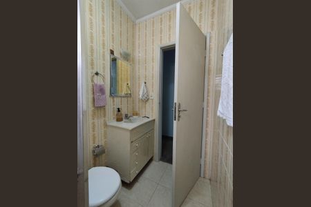 Casa à venda com 132m², 3 quartos e 2 vagas Casa à venda com 132m², 3 quartos e 2 vagasBanheiro Suíte