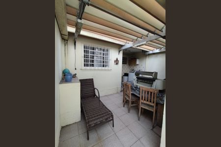 Casa à venda com 132m², 3 quartos e 2 vagas Casa à venda com 132m², 3 quartos e 2 vagasÁrea de Serviço