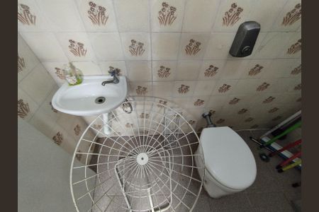 Casa à venda com 132m², 3 quartos e 2 vagas Casa à venda com 132m², 3 quartos e 2 vagasBanheiro de serviço