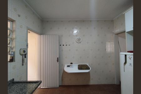 Casa à venda com 132m², 3 quartos e 2 vagas Casa à venda com 132m², 3 quartos e 2 vagasCozinha