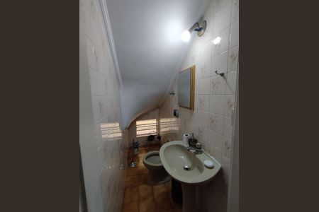 Casa à venda com 132m², 3 quartos e 2 vagas Casa à venda com 132m², 3 quartos e 2 vagasLavabo