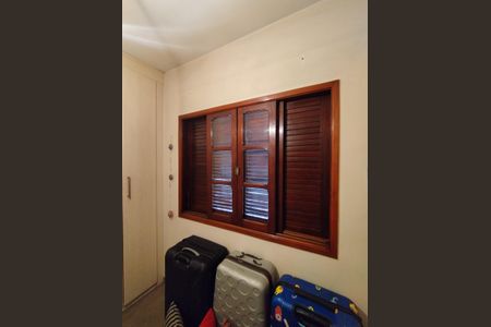 Casa à venda com 132m², 3 quartos e 2 vagas Casa à venda com 132m², 3 quartos e 2 vagasQuarto 1