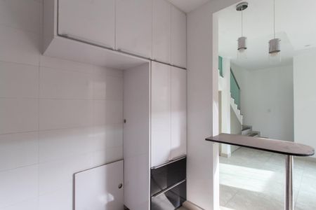 Casa à venda com 85m², 2 quartos e 2 vagasCozinha
