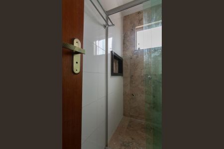 Casa à venda com 85m², 2 quartos e 2 vagasBanheiro Social