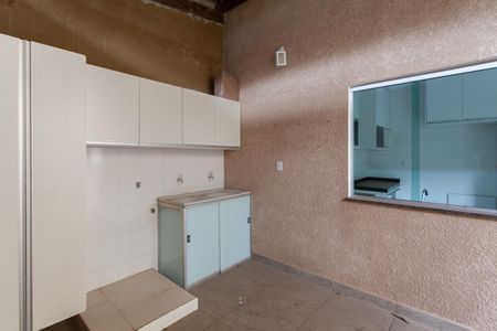 Casa à venda com 85m², 2 quartos e 2 vagasÁrea de Serviço