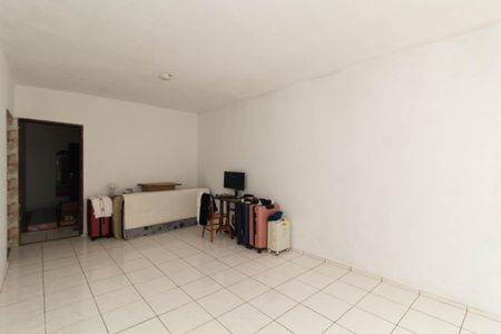 Casa para alugar com 150m², 2 quartos e 5 vagas Casa para alugar com 150m², 2 quartos e 5 vagasSala